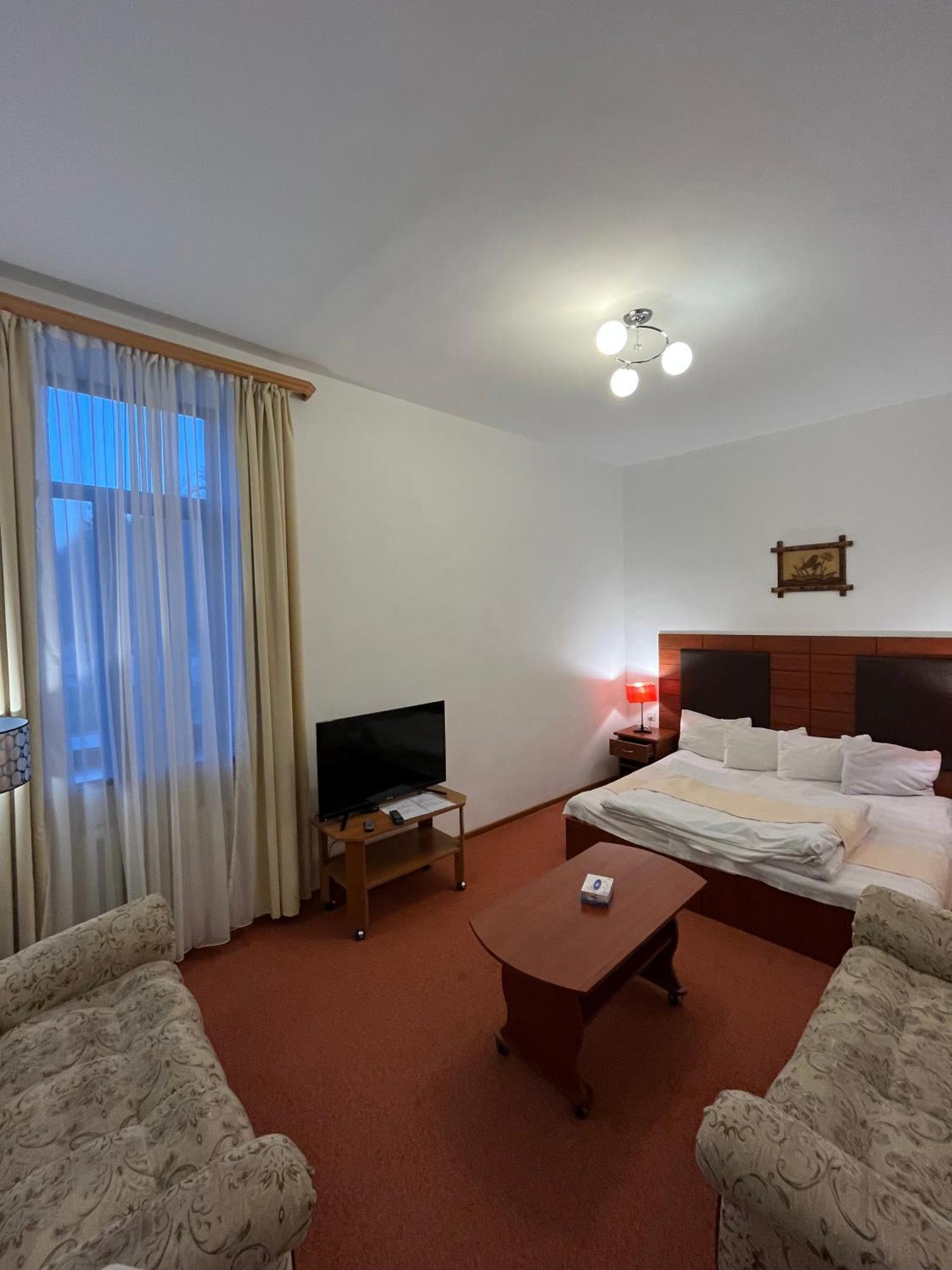 Diligence Hotel & Restaurant Діліжан Екстер'єр фото