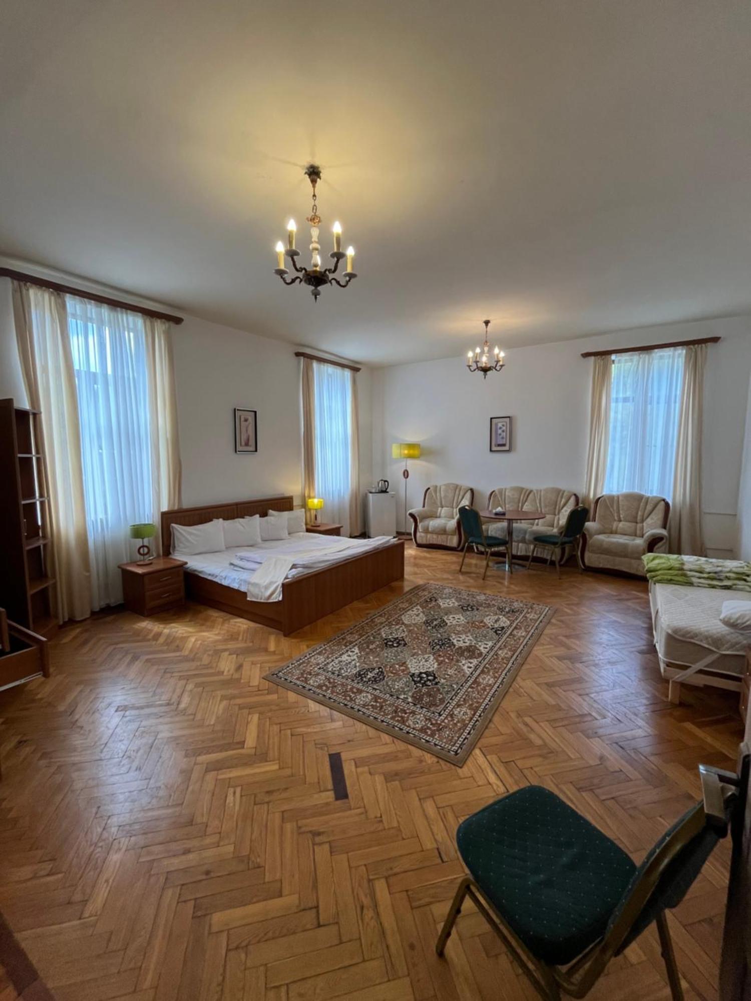 Diligence Hotel & Restaurant Діліжан Екстер'єр фото